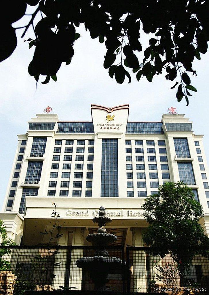 Grand Oriental Hotel Dongguan  Bagian luar foto